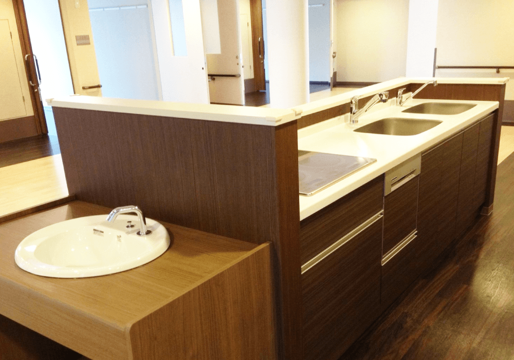 有限会社赤羽根木工所